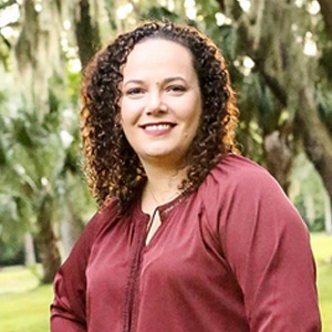 Faculty Member Jenna Ross